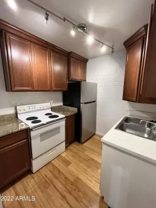 Photo #2: 6452188 Listing 