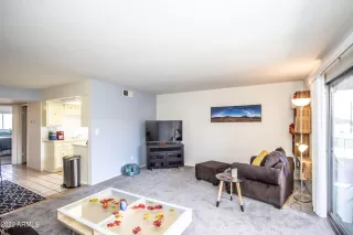 Photo #3: 6452428 Listing