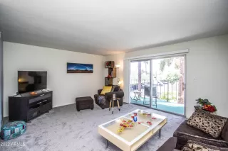 Photo #5: 6452428 Listing