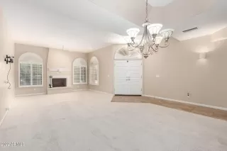 Photo #3: 6452500 Listing