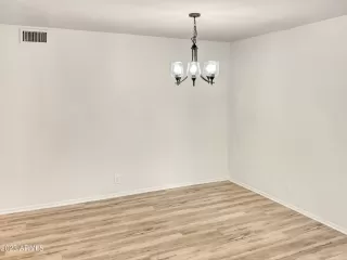 Photo #4: 6452892 Listing