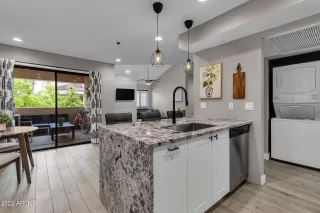 Photo #2: 6453087 Listing