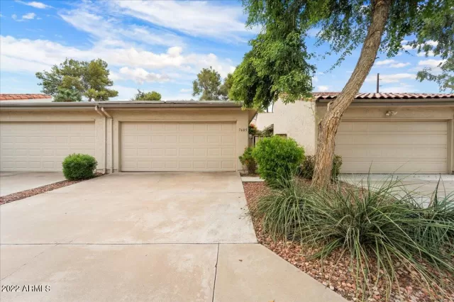 MLS: 6453147 Condo For Sale