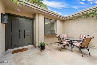 Photo #2: 6453147 Listing