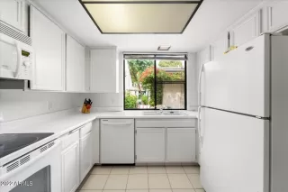 Photo #4: 6453147 Listing