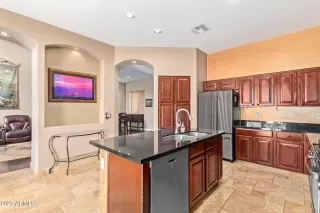 Photo #4: 6453277 Listing