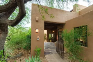 Photo #5: 6453321 Listing