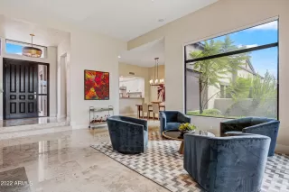 Photo #4: 6453699 Listing