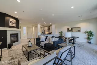 Photo #4: 6454672 Listing