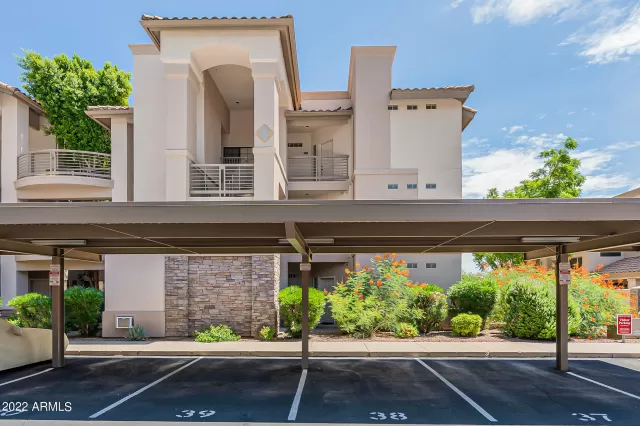 MLS: 6454830 Condo For Sale
