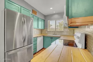 Photo #3: 6454880 Listing 