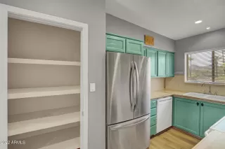 Photo #4: 6454880 Listing 