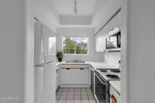 Photo #2: 6455003 Listing 