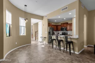 Photo #5: 6455053 Listing 