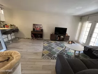Photo #5: 6455123 Listing