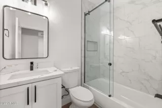 Photo #4: 6455131 Listing