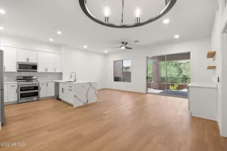 Photo #6: 6455131 Listing