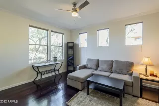 Photo #5: 6455372 Listing