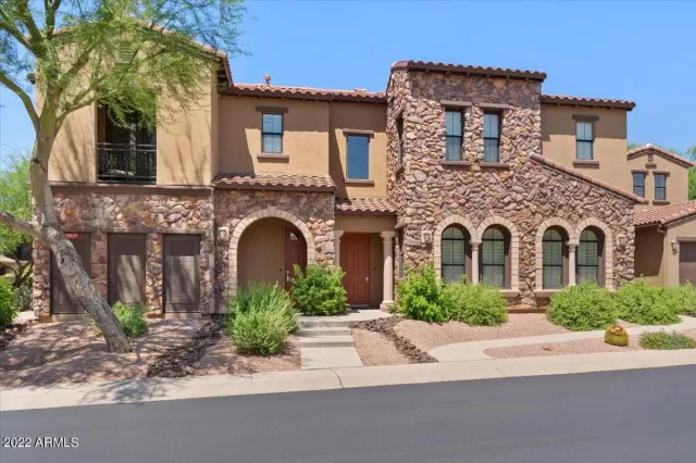 MLS: 6455552 Condo For Sale