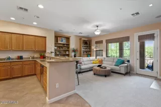 Photo #6: 6455552 Listing