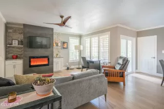 Photo #6: 6455615 Listing 