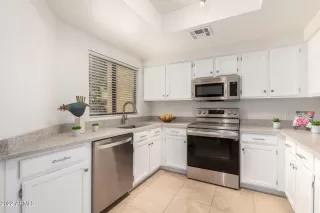 Photo #1: 6456019 Listing 