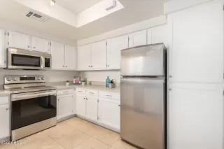 Photo #2: 6456019 Listing 