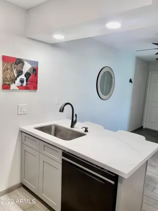 Photo #4: 6456136 Listing