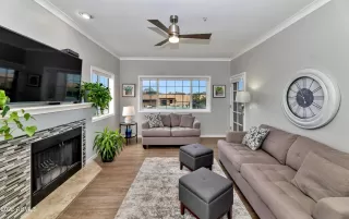 Photo #2: 6456141 Listing 