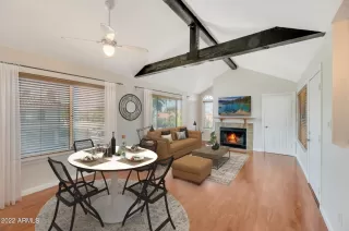 Photo #4: 6456233 Listing