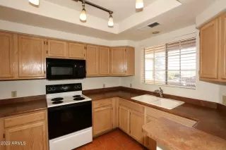 Photo #6: 6456607 Listing 