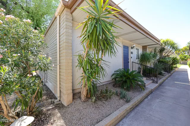 MLS: 6456990 Condo For Sale