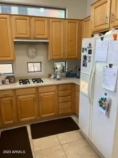 Photo #5: 6457090 Listing