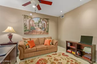 Photo #5: 6457128 Listing 