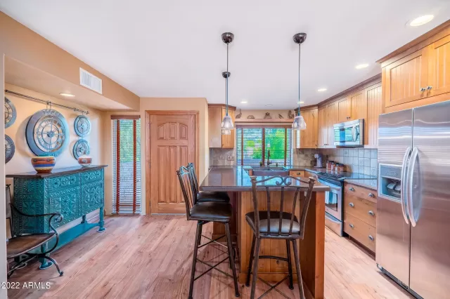 MLS: 6457240 Condo For Sale