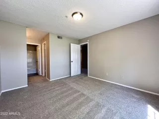 Photo #6: 6457486 Listing