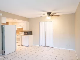 Photo #4: 6457553 Listing