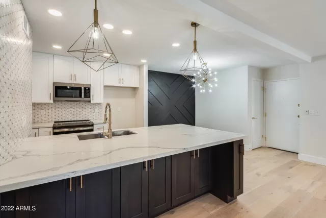 MLS: 6457918 Condo For Sale