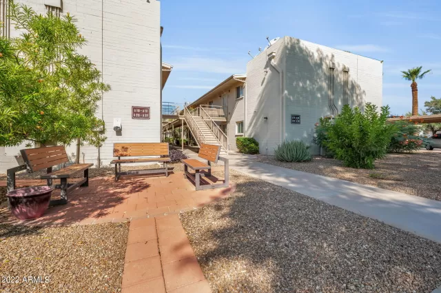 MLS: 6457966 Condo For Sale