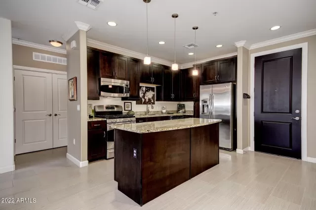 MLS: 6458561 Condo For Sale