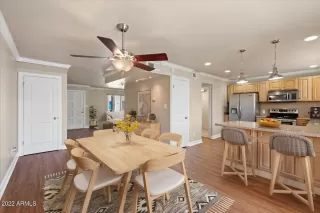 Photo #2: 6458572 Listing