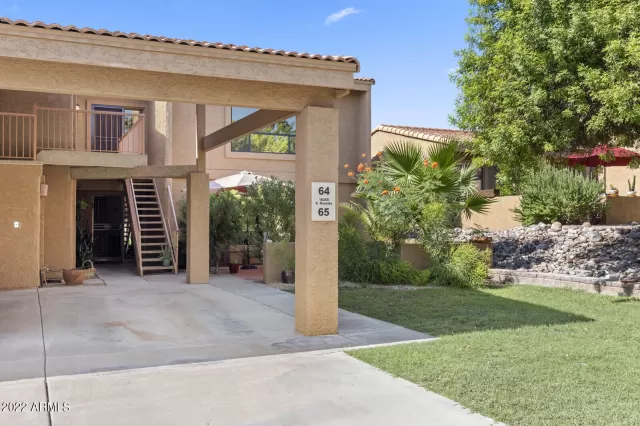 MLS: 6458633 Condo For Sale