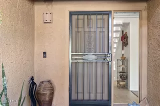 Photo #2: 6458633 Listing 