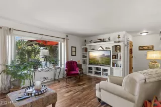 Photo #5: 6458633 Listing 