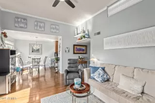 Photo #6: 6458655 Listing