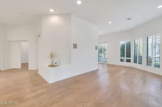 Photo #1: 6459021 Listing 