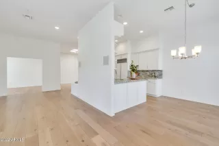 Photo #3: 6459021 Listing 