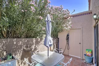 Photo #4: 6459328 Listing