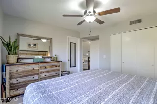 Photo #6: 6459328 Listing