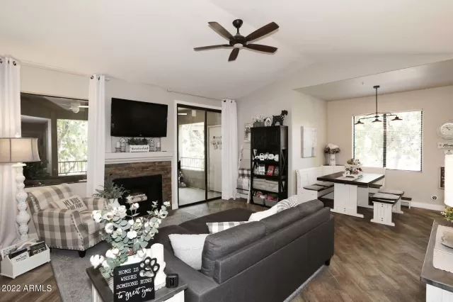 MLS: 6459478 Condo For Sale